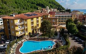 Hotel Bisesti Lake Garda